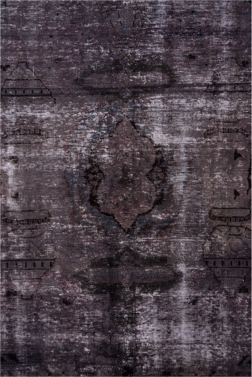 Vintage Distressed Area Rug (9' x 12')
